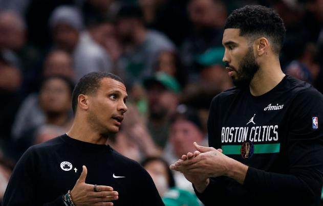 赏金女王-绿军如何给骑士上课？卫冕冠军强度拉满专打硬仗